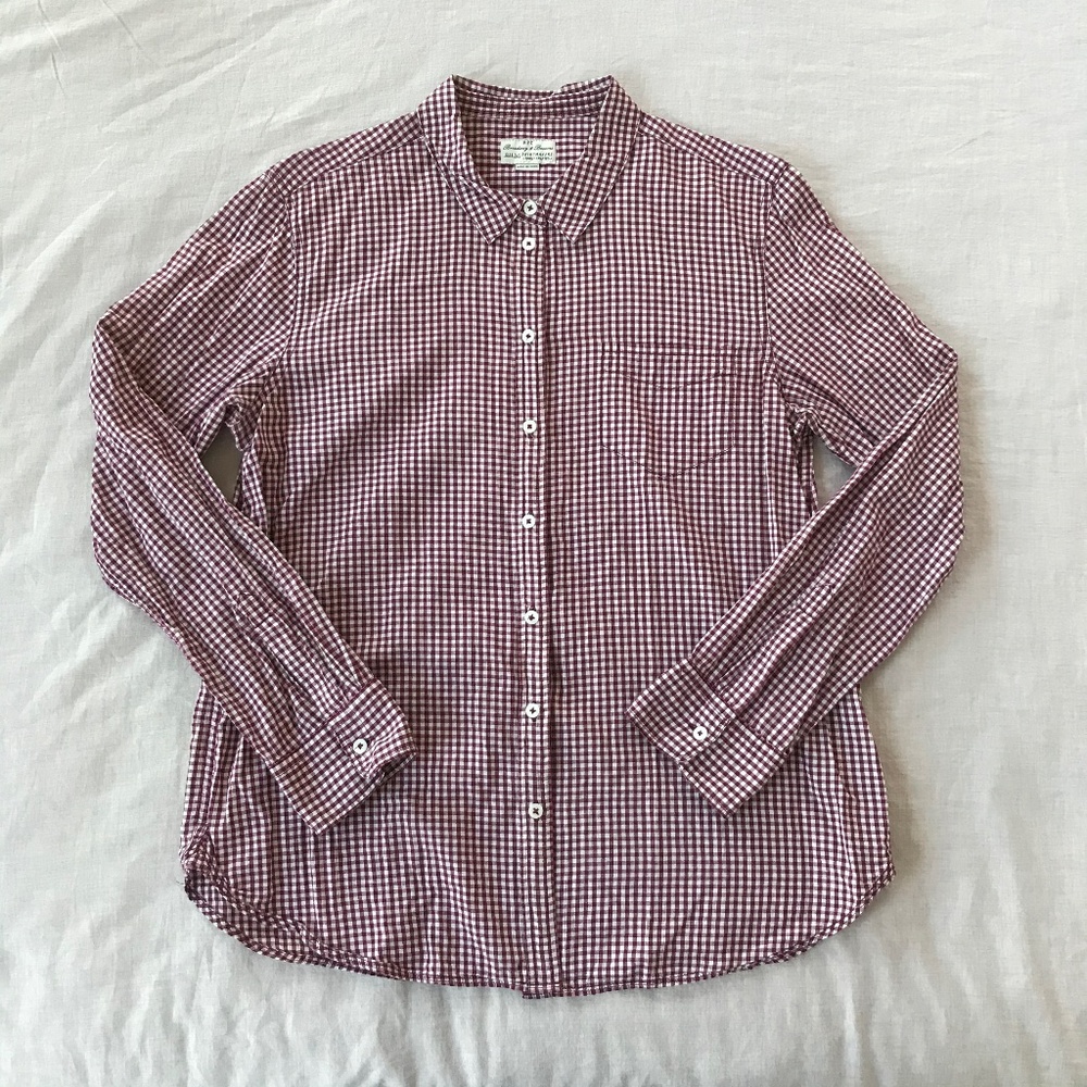 Bergundy & Creme Baby Gingham Button-Down - M
